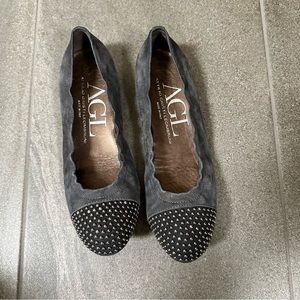 Grey AGL Flats